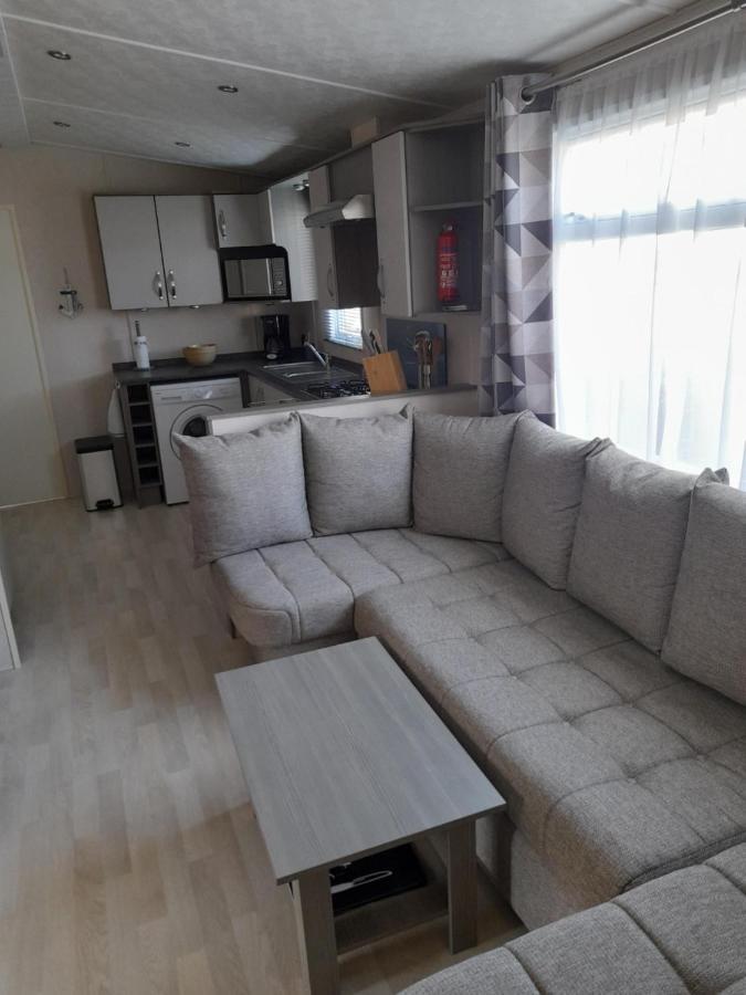 Le Mobile Home Le Victory Situe Au Camping Le Rio ノイエル・シュル・メール エクステリア 写真