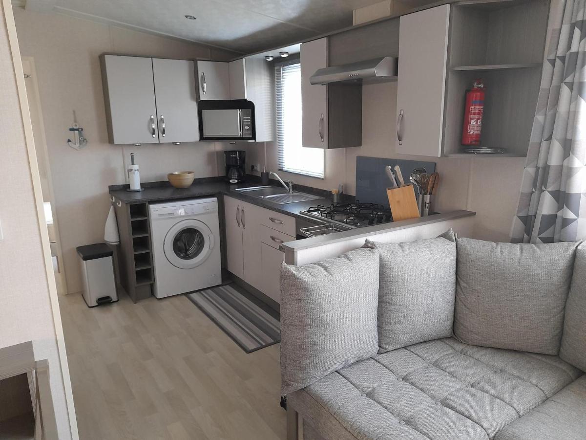 Le Mobile Home Le Victory Situe Au Camping Le Rio ノイエル・シュル・メール エクステリア 写真